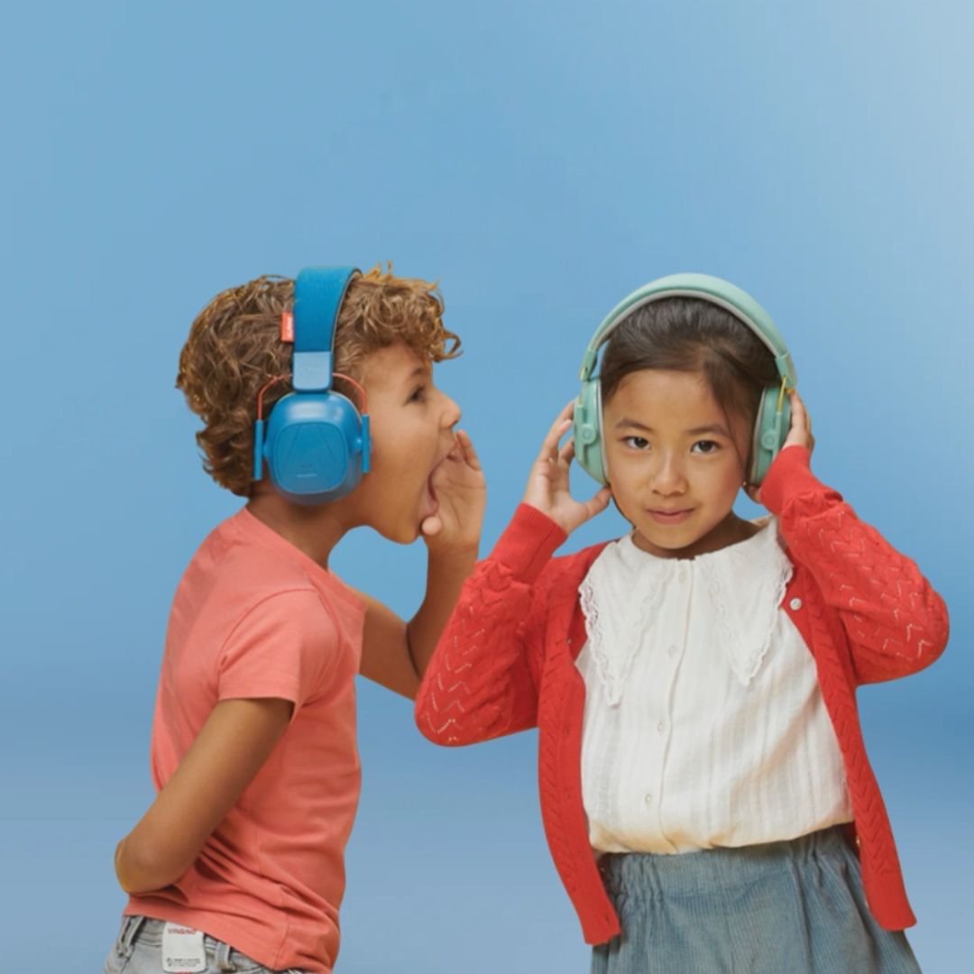 Kinder mit Alpine Muffy